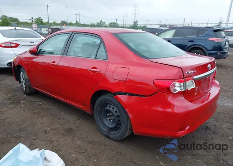 2013 Toyota Corolla S/Le из США, поврежденный, VIN 2T1BU4EE8DC102960